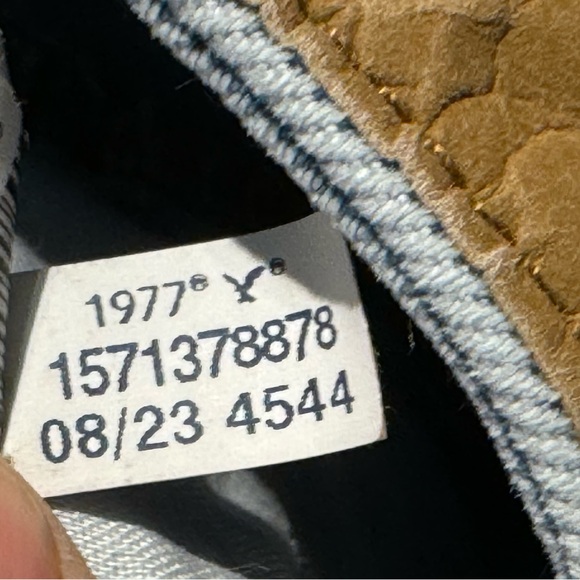 American Eagle Strigid Mom Jeans light wash sz 0 - Picture 7 of 7